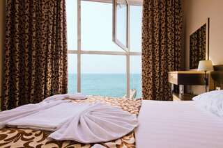 Гостиница Илиада Адлер Улучшенный двухместный номер с 1 кроватью и видом на море-2